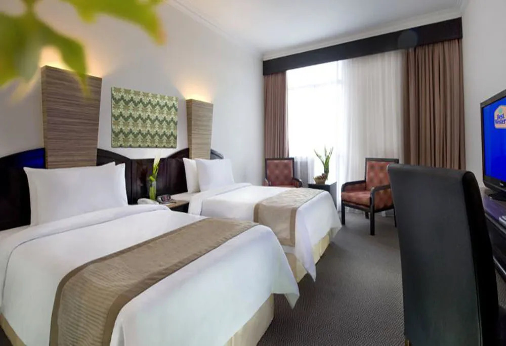 TF Riverside Hotel