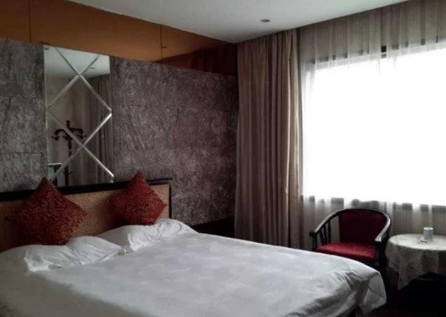 Lichuan Cang Hong Hotel