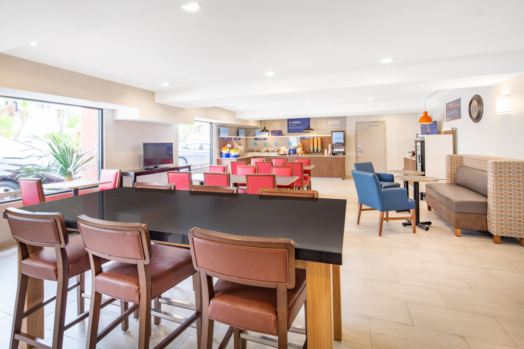 Holiday Inn Express San Diego Airport - Old Town by IHG