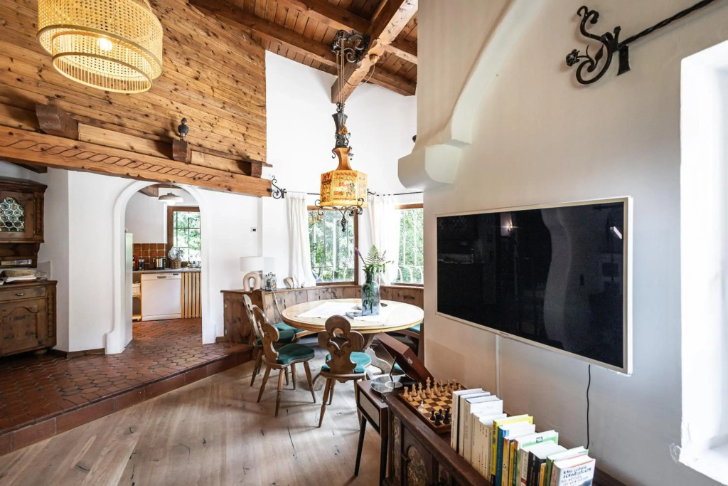 Holzhaus in Alleinlage in Bad Ischl, Kamin & Sauna