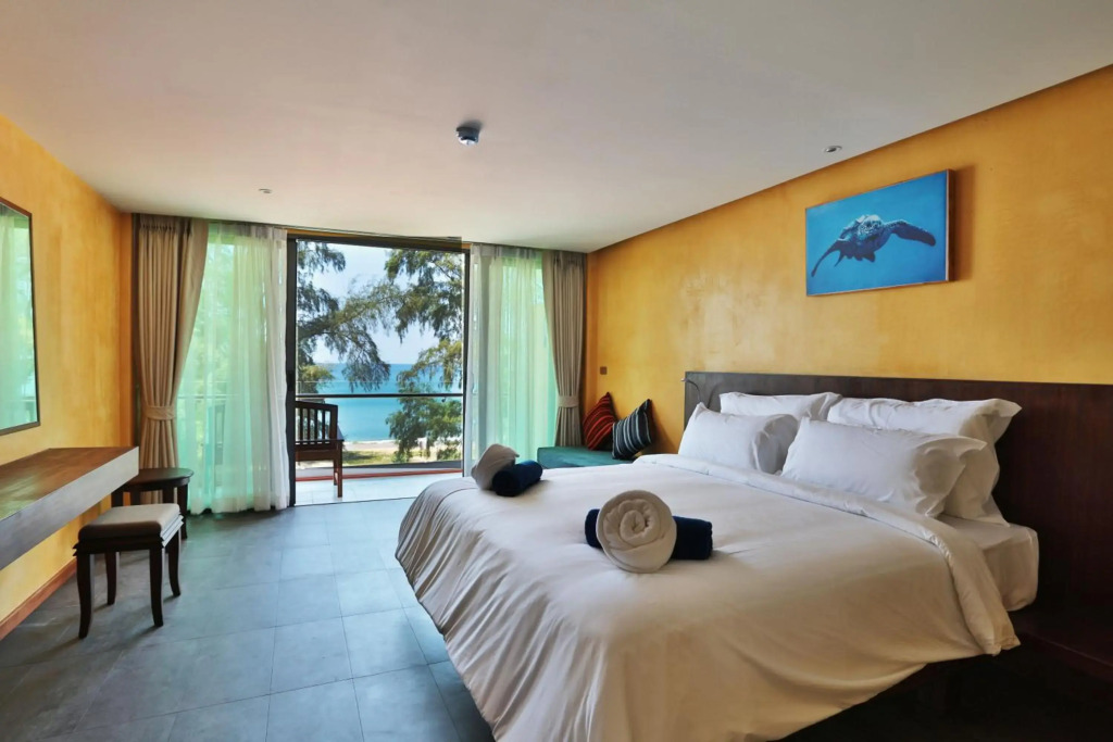 Coriacea Beachfront Boutique Phuket Resort