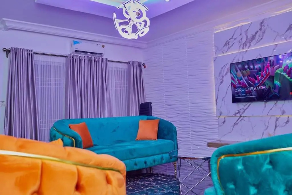 Classy 3 Bedroom Terrace apartment