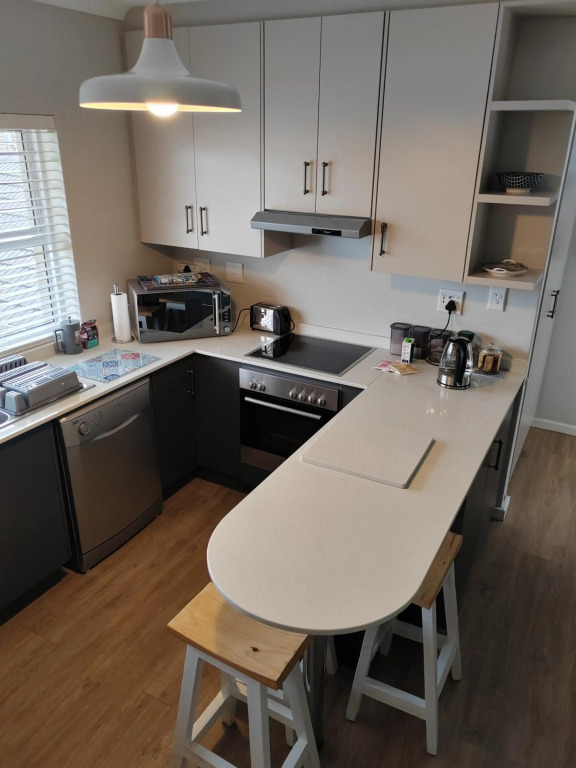 Leafy Retreat Kenridge Trendy