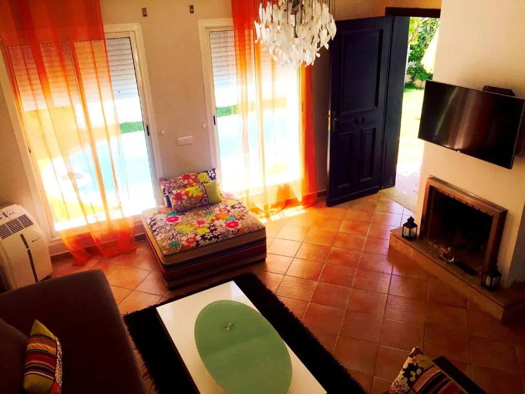 Elegant villa in Dar Bouazza with year-round private pool
