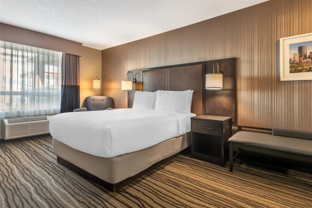 Best Western PLUS Calgary Centre Inn