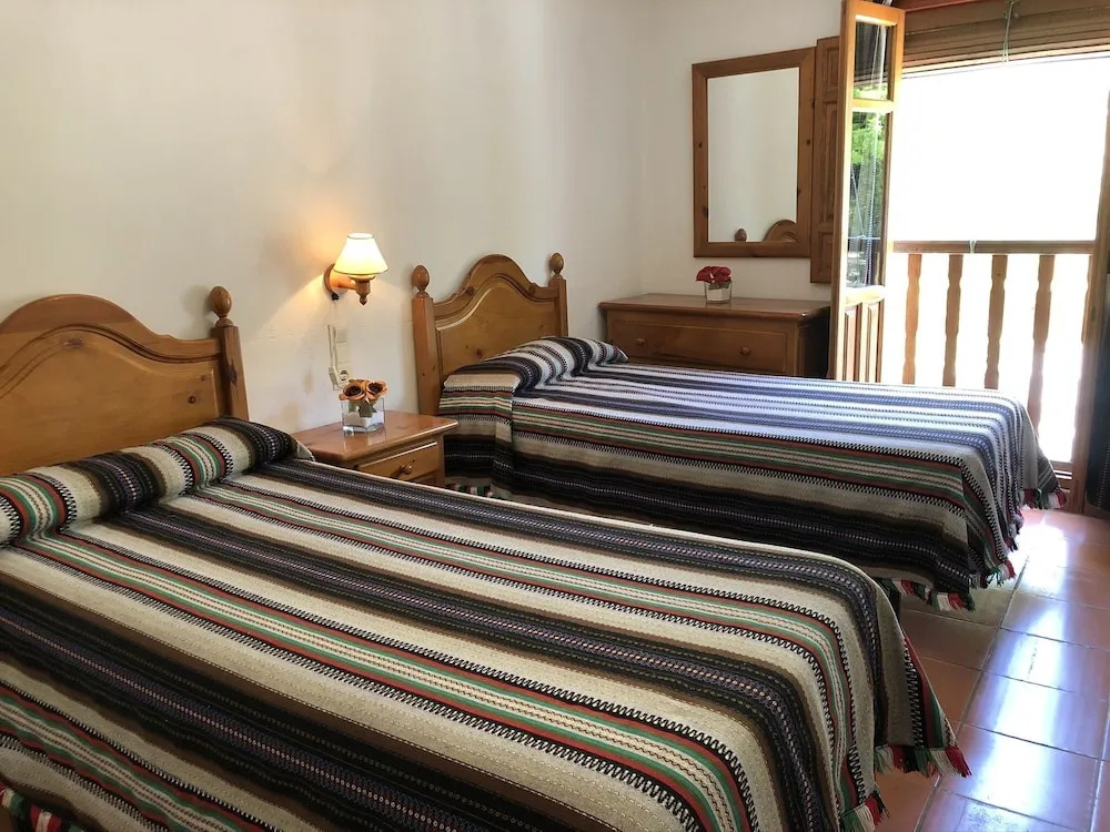 Apartamentos Rurales Poqueira