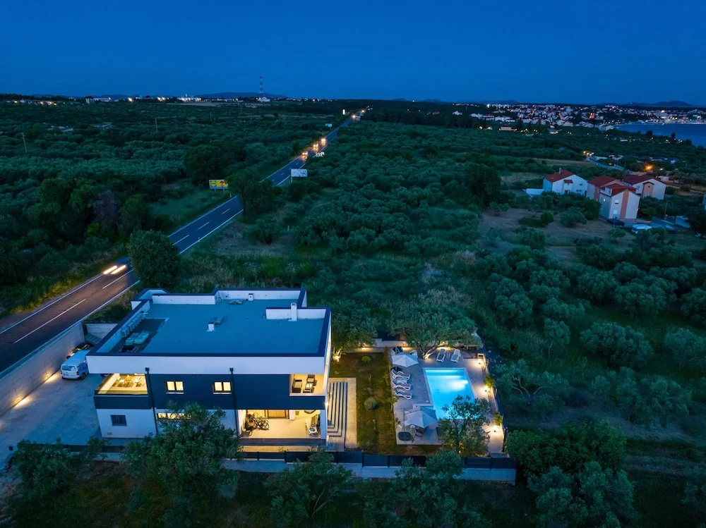 Apartment Vista Mare 2 With Heated Pool