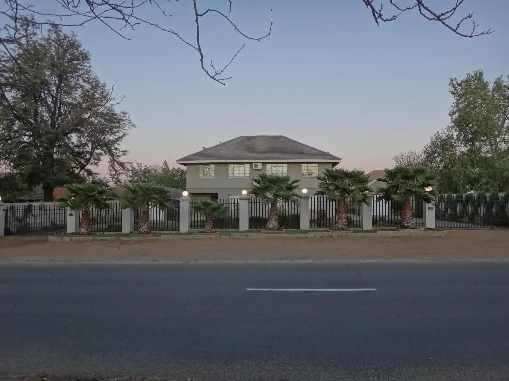 Modern Goldfields Apartments