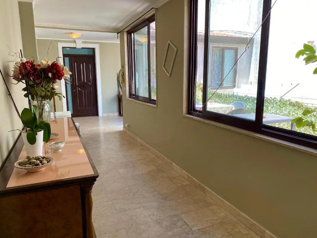 Etna Rosso b&b