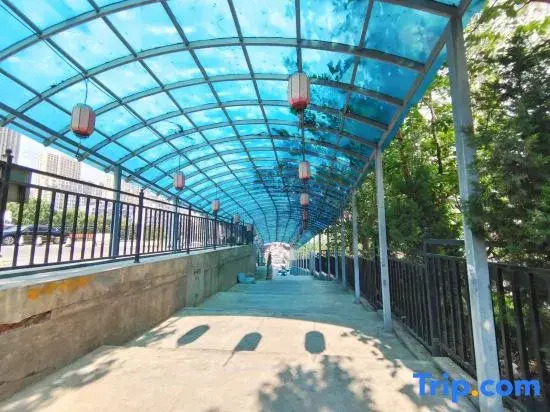Ruiyi Light Residence Hotel