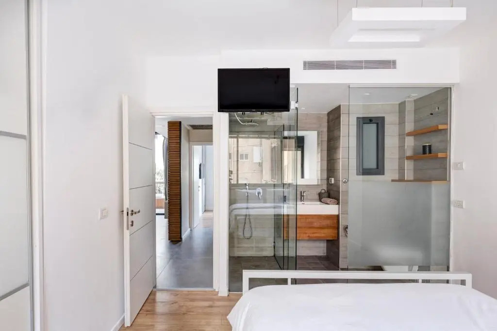 Nordau BLVD 2 Bedrooms