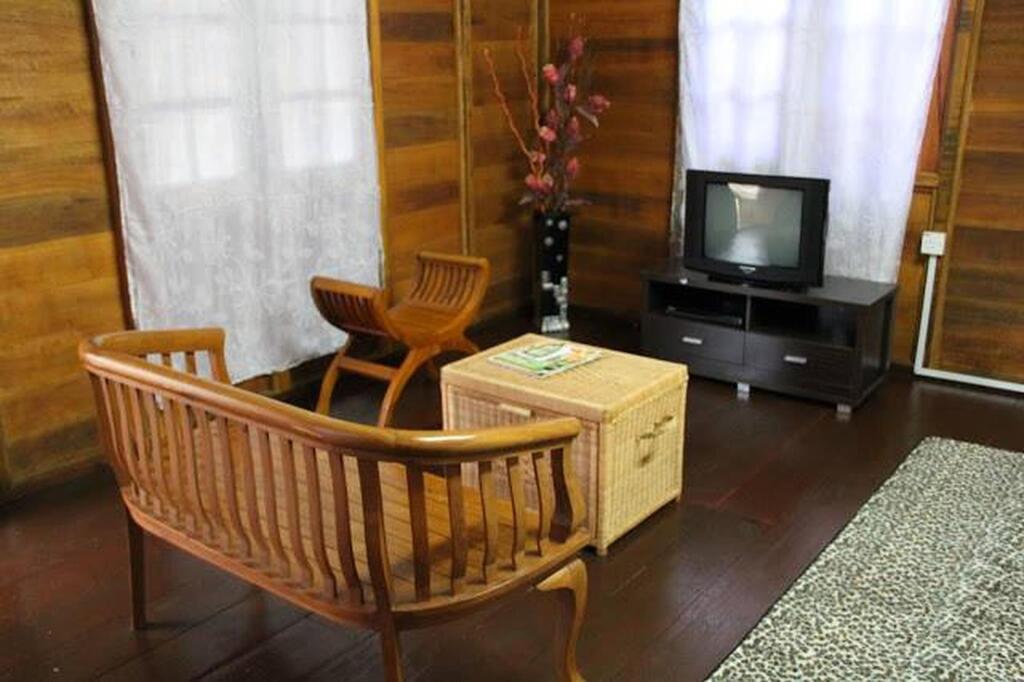 Izz Room Motel