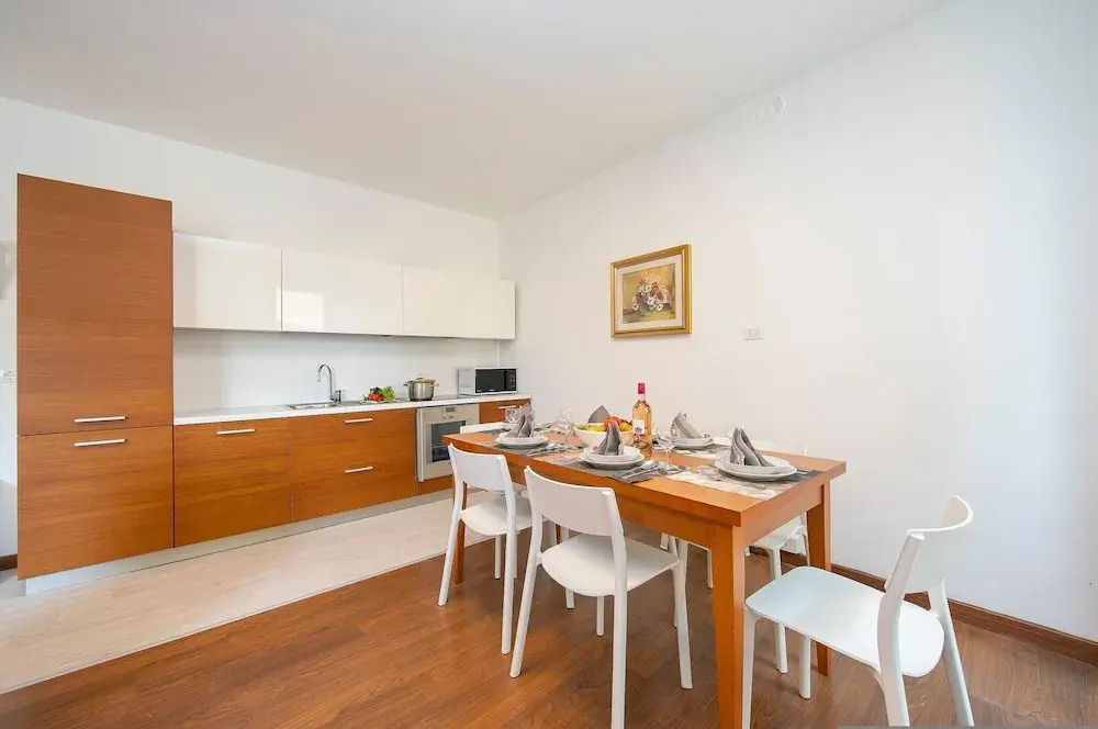 Residenza Rocca Del Lago 4