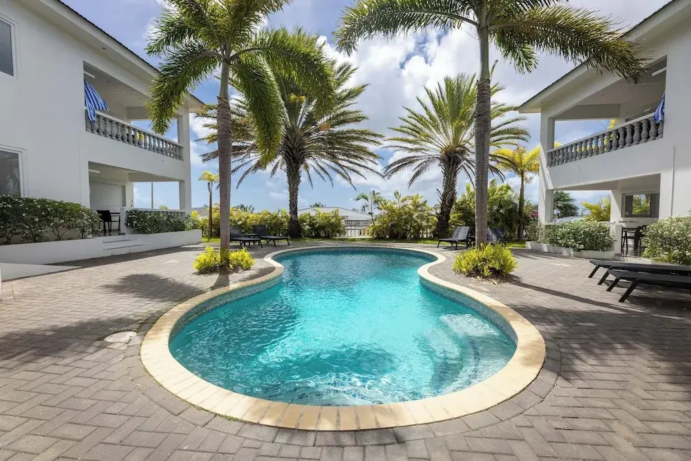 Palm Crest