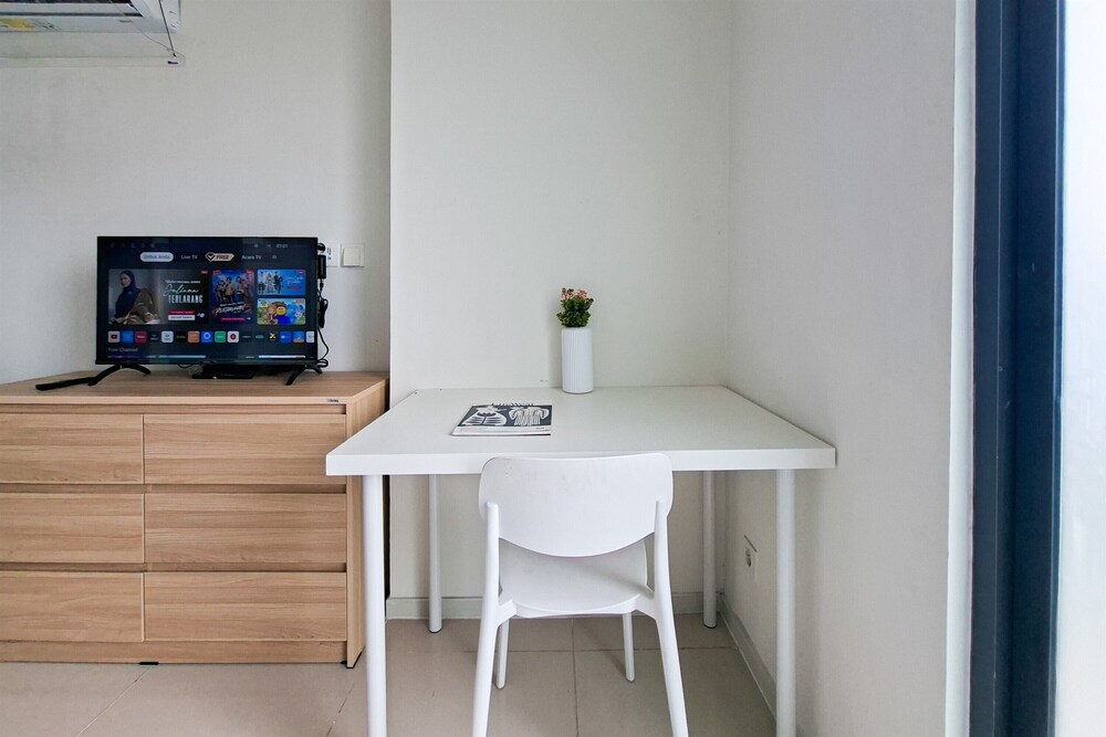 Restful Studio For 2 Pax At Daan Mogot City Apartment