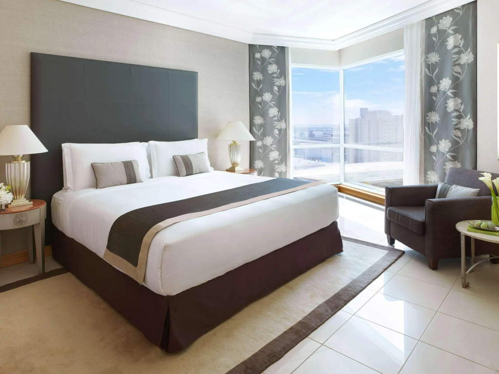Отель Fairmont Dubai