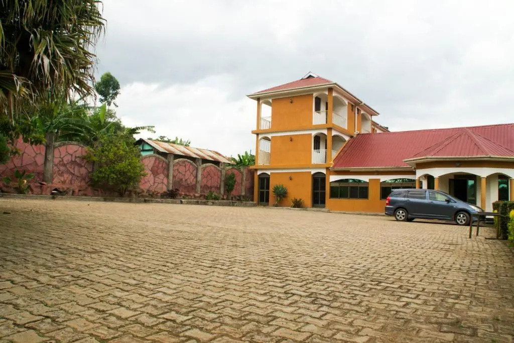 Rays Hotel