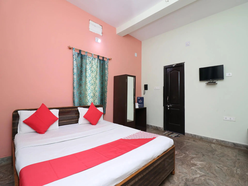 OYO 19111 Hotel Moonlight Premium