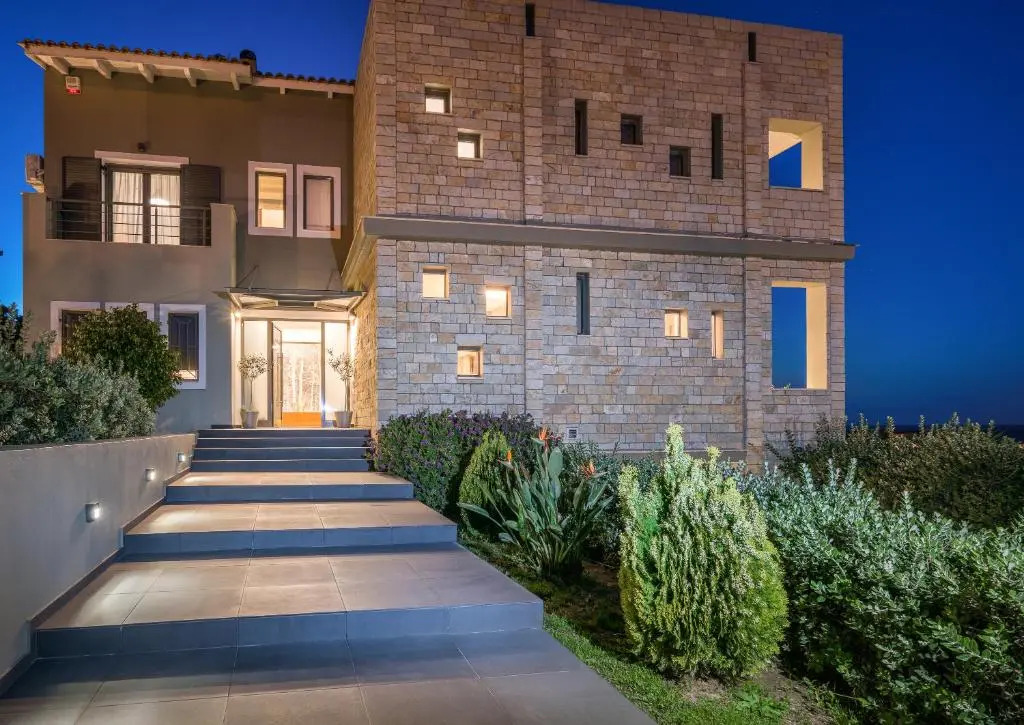 Akemi Luxury Villa