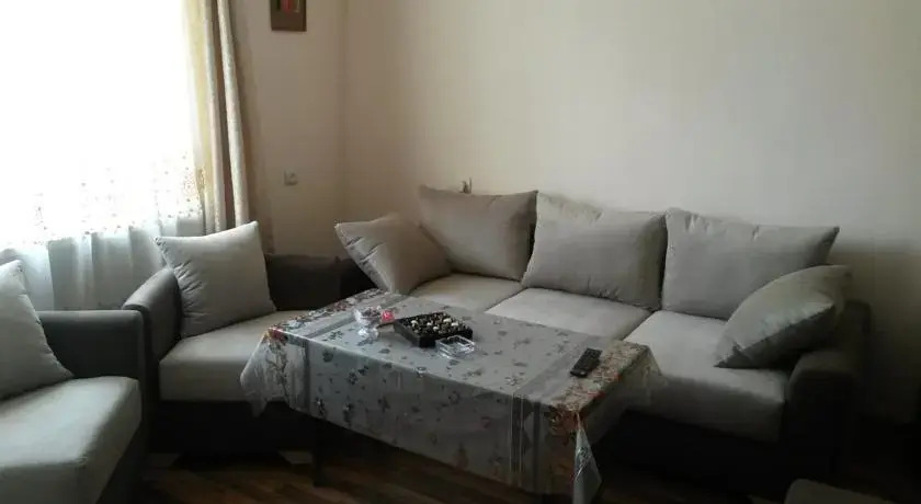 Hrachya Kochar 1 apt 22