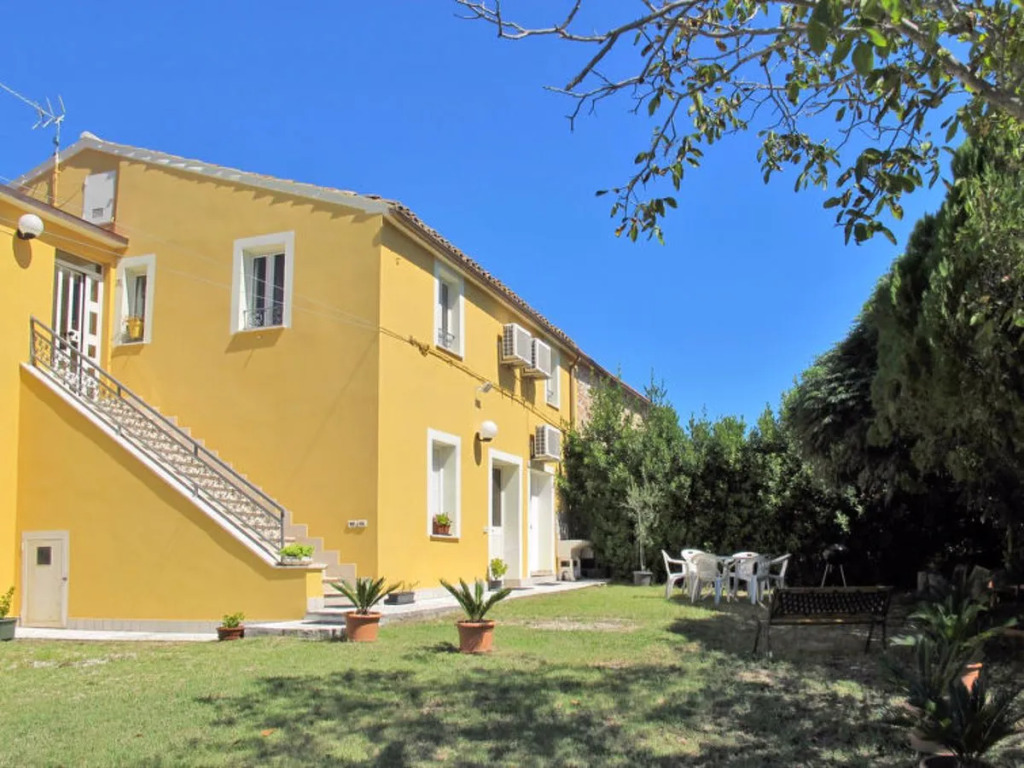 Holiday Home Erika by Interhome