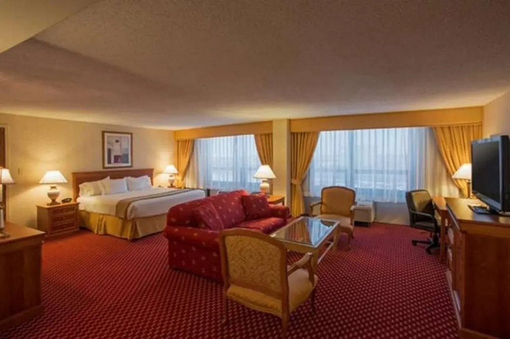 Staybridge Suites Chicago OHare Airport, an IHG Hotel