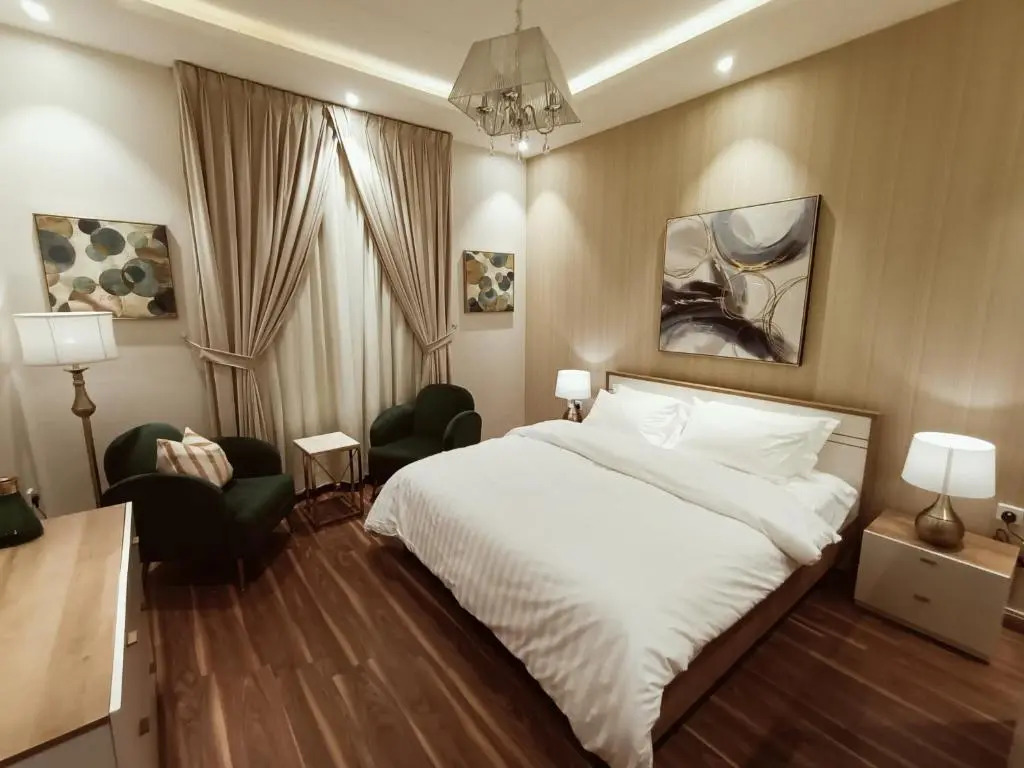 F residence, Elegant & Luxury