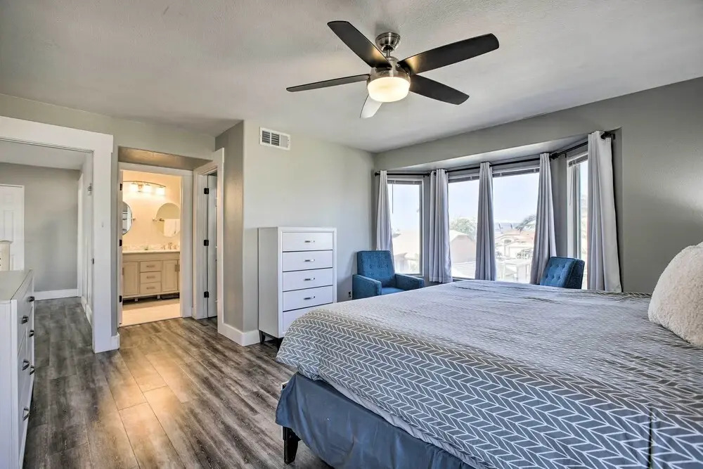 1 Mi to State Farm Stadium: Home w/ Pool & Grill!