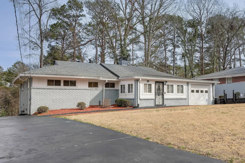 Stylish Decatur Home w/ Patio: 10 Mi to Atlanta!
