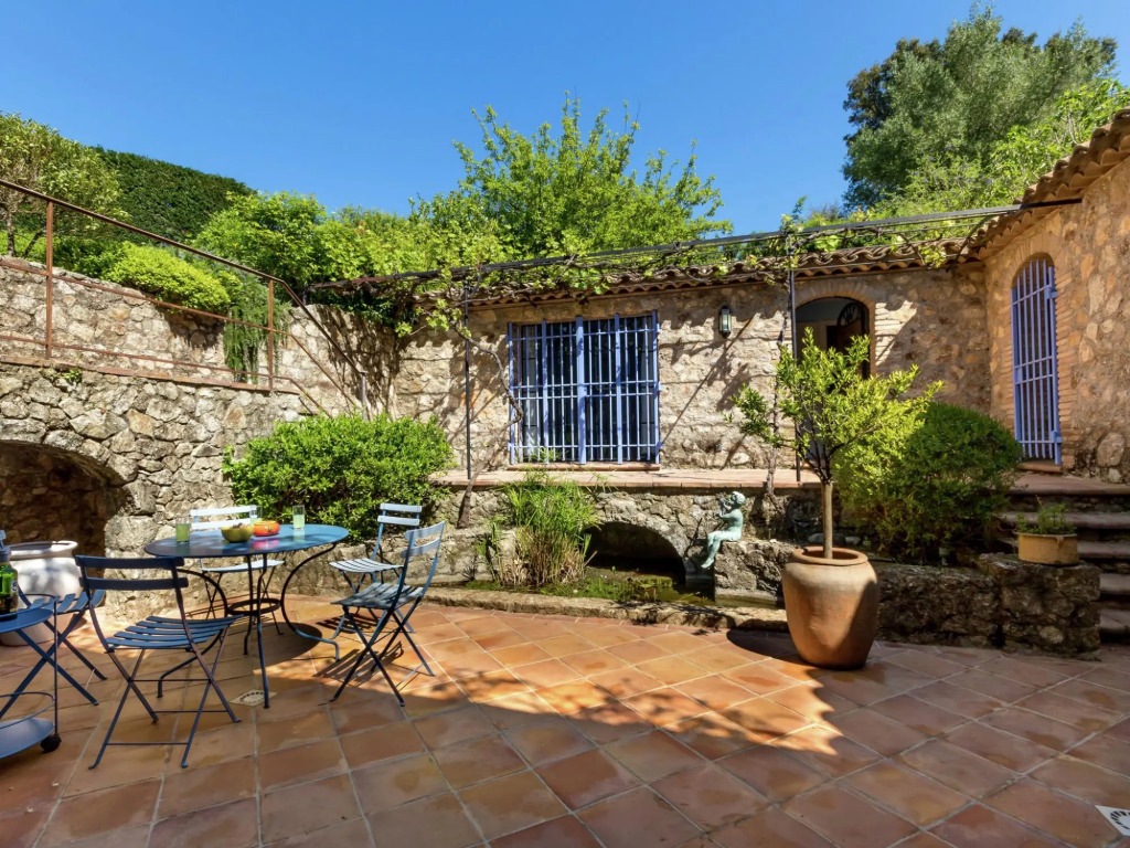 Magnificent Villa With Private Pool Near Port Grimaud and Saint Tropez