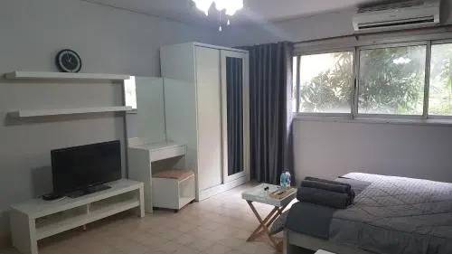 Popular Condo by Jintana