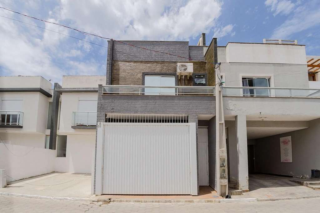 Casa Ampla C/ Churrasqueira Nos Ingleses Crl001
