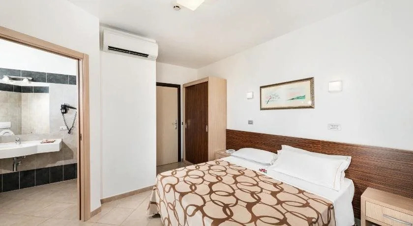 Hotel Fenix