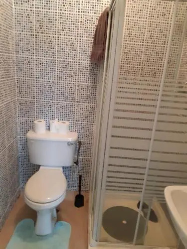 Apple Guest House