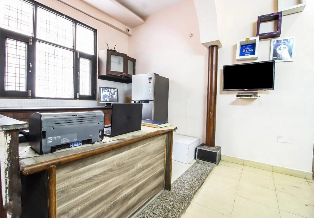 Oyo 24075 Galaxy Guest House