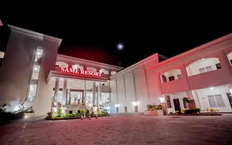 SAME Resort Bira Beach