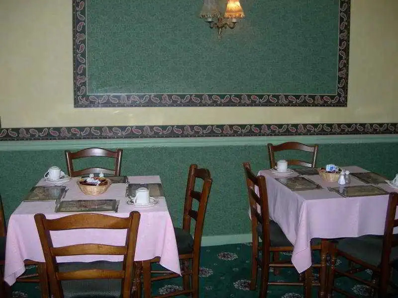 Hallam Hotel