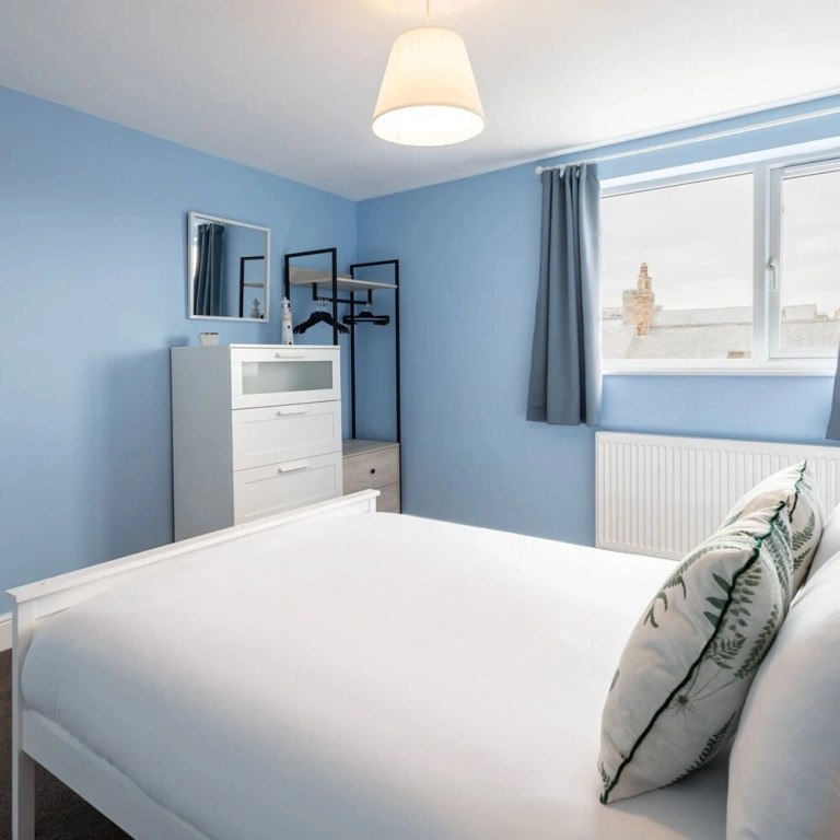 Host Stay Castle Reach