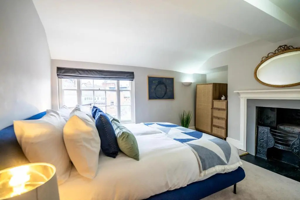 14 Castlegate