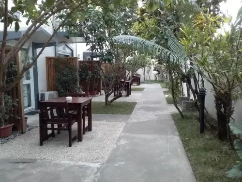 Sanalae Apartments