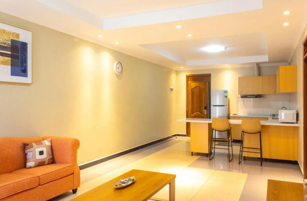 Tropical Plaza Apartments