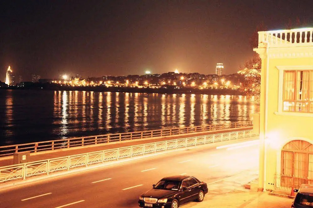 Qingdao Dream Ship Hotel