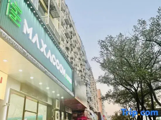 MAXACCOM