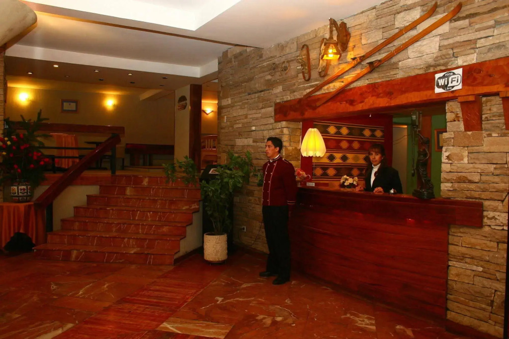 Las Piedras Apart Hotel