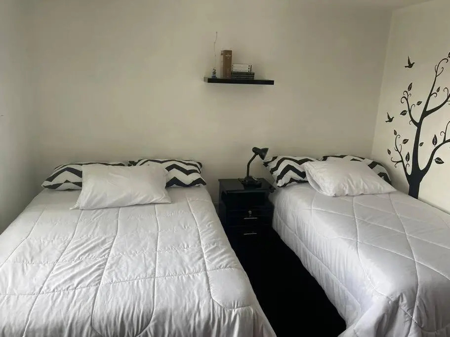 Casa 2 Pisos 100  Funcional En Cuenca Garantizado