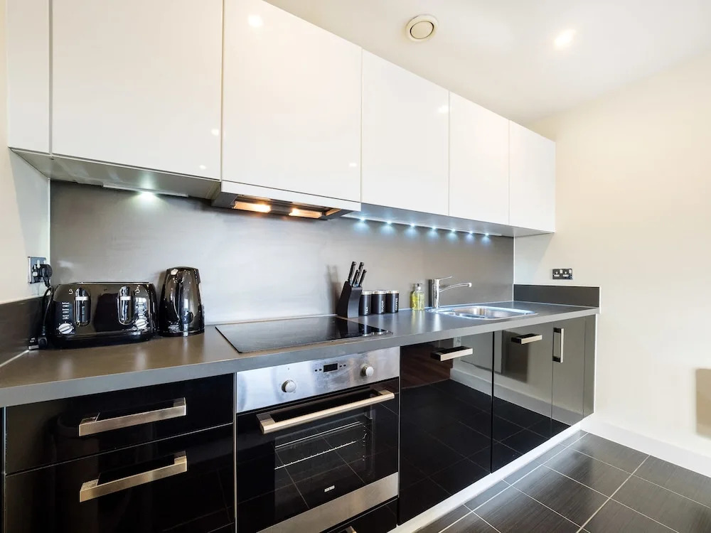 Deluxe Kennet Island Apartment