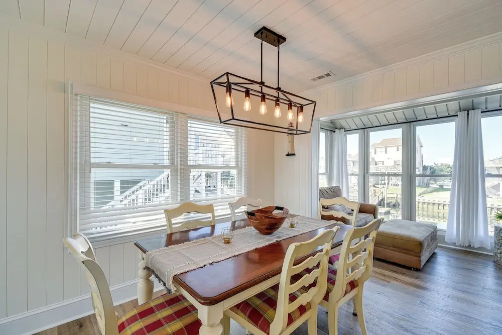 Holden Beach Home on Intracoastal Waterway Canal!