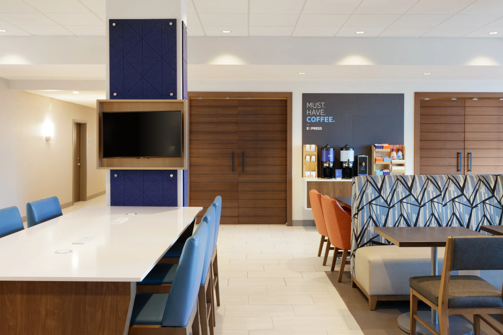 Holiday Inn Express Hotel and Suites Fort Worth/I-20