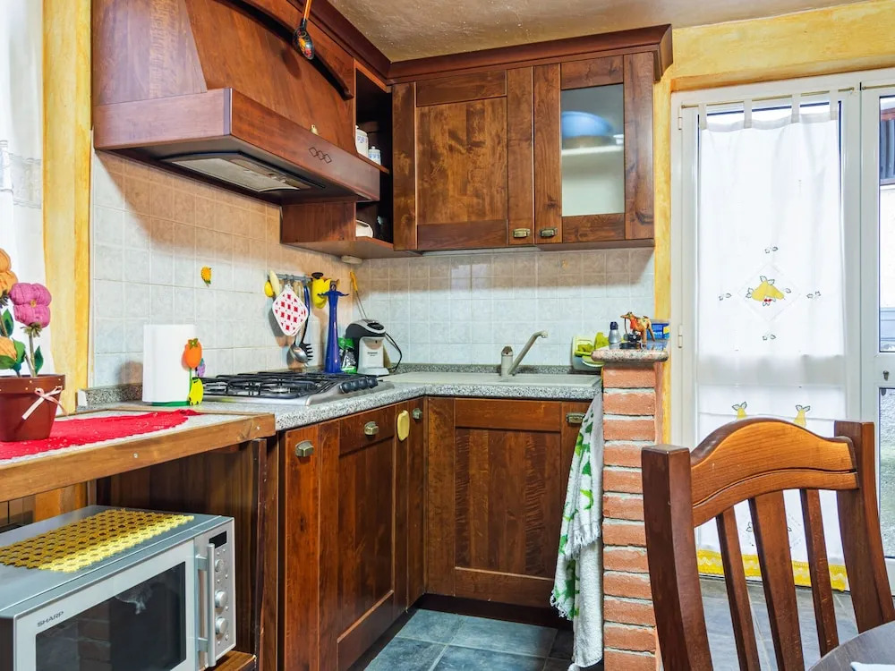 Pleasant Holiday Home in Serravalle Scrivia With Garden