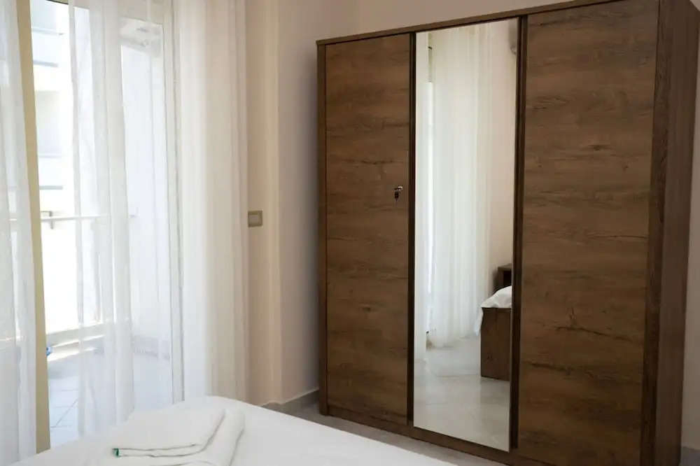 Central Seaview Apartment 2BR in Vlor